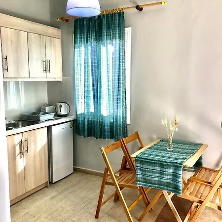 In - 2 Bedroom Apartment, With Swimming Pool, Two Steps From The *